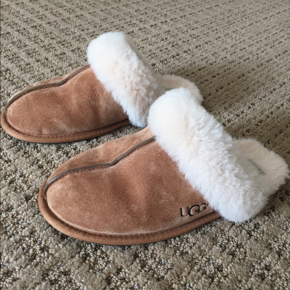 UGG Scuffette II Water Resistant Slipper Sz 9